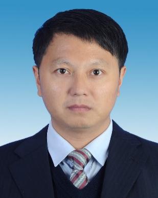 王磊 